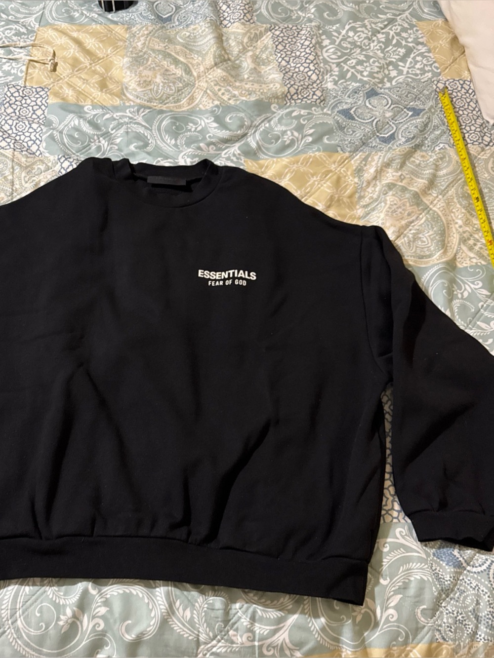 Essentials Fear of God Men's Black Crew Neck Logo Pullover Sweatshirt Size L